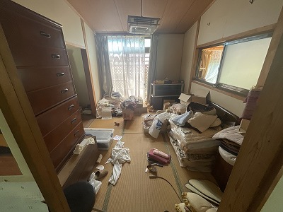 2000s wood house in Hiroshima