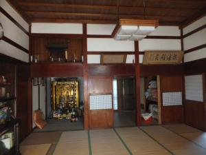 Wood house on a large plot in Niigata