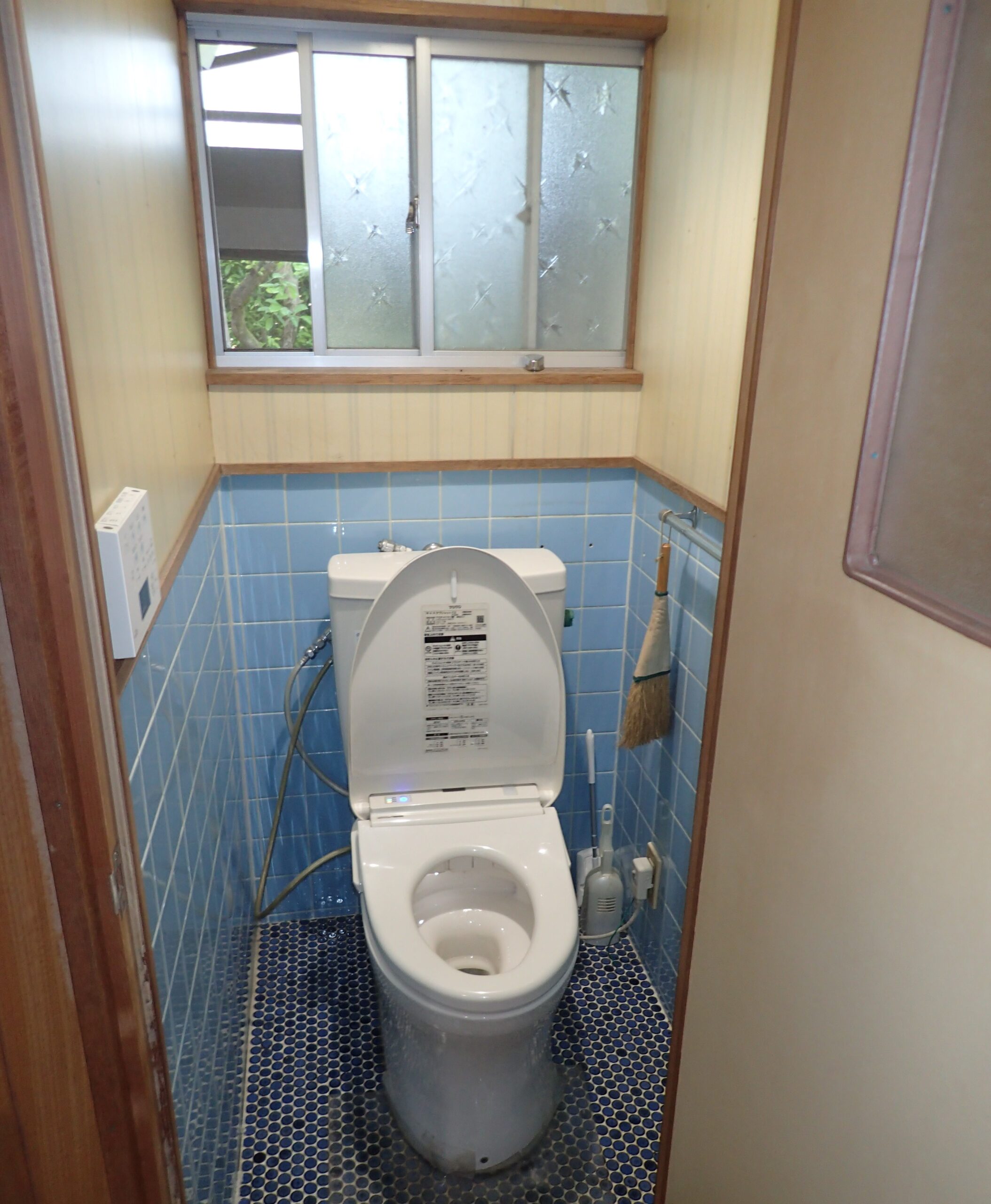 1960s wood house, 8-min walk to station, Okayama