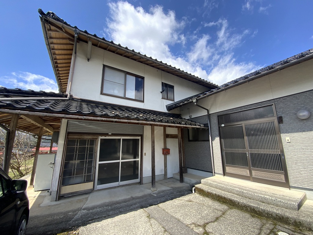 2000s wood house in Yamaguchi