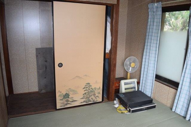 1960s wood house in Kochi