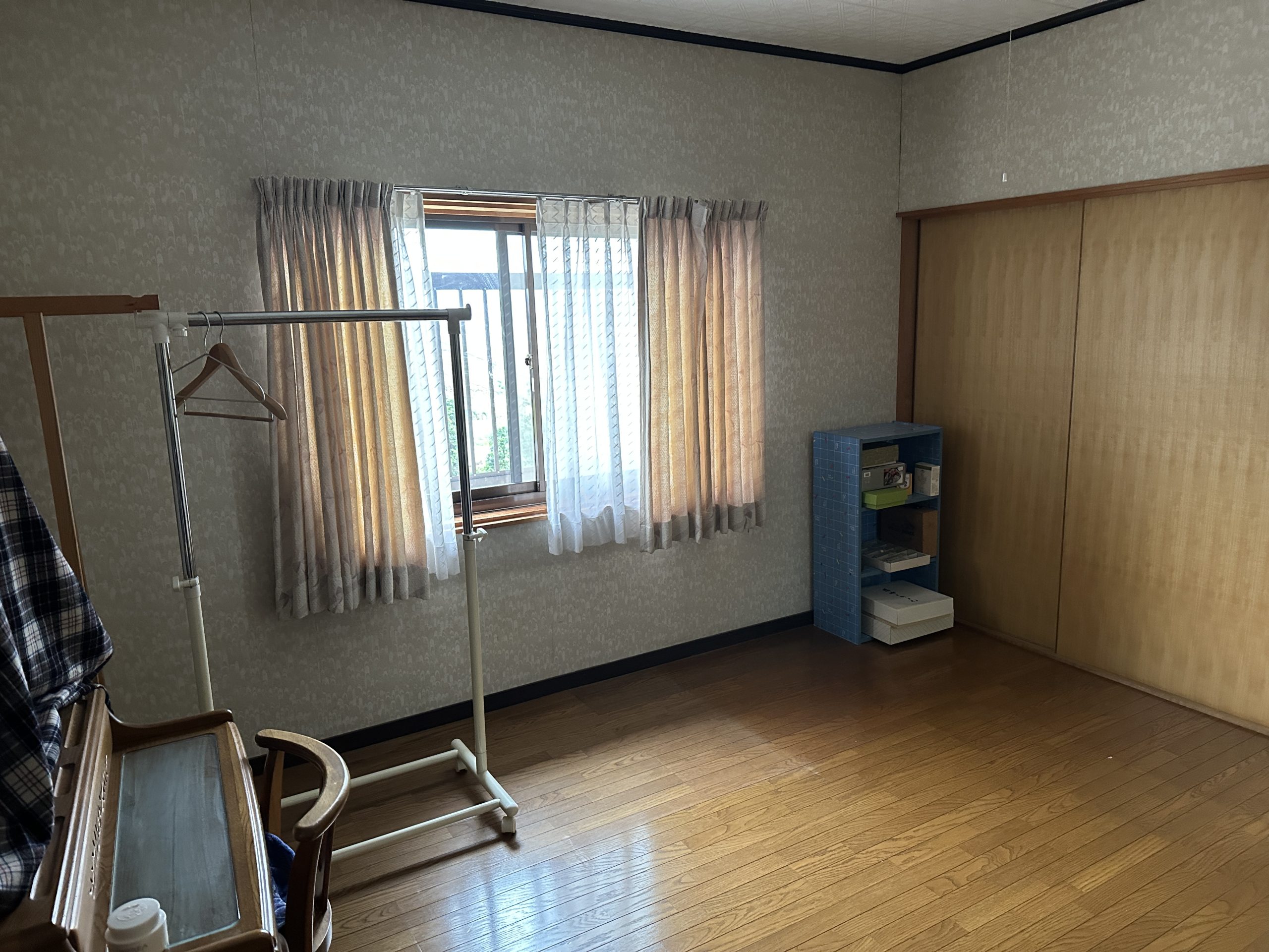 1990s wood house, 9-min walk to station, Gifu