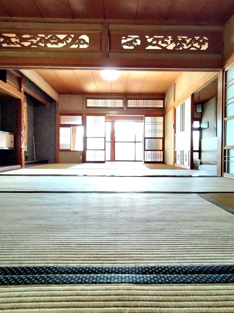 1970s wood house in Ehime
