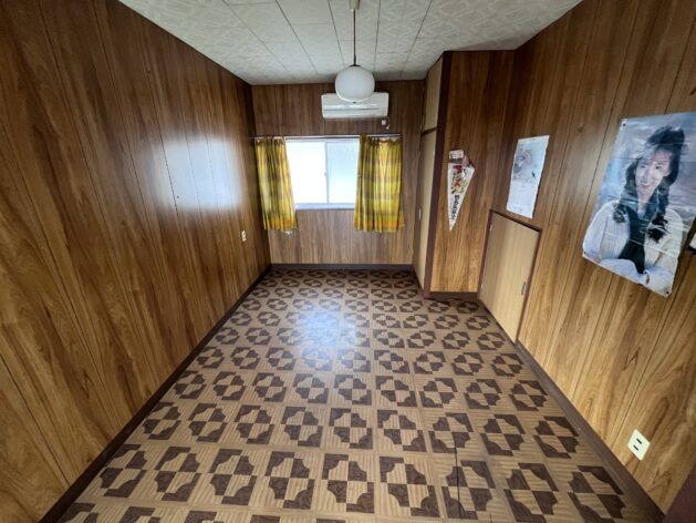 1970s wood house in Ehime