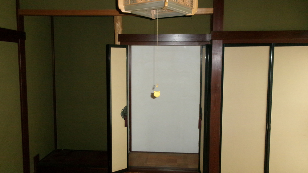 1980s wood house, 12-min walk to station, Toyama