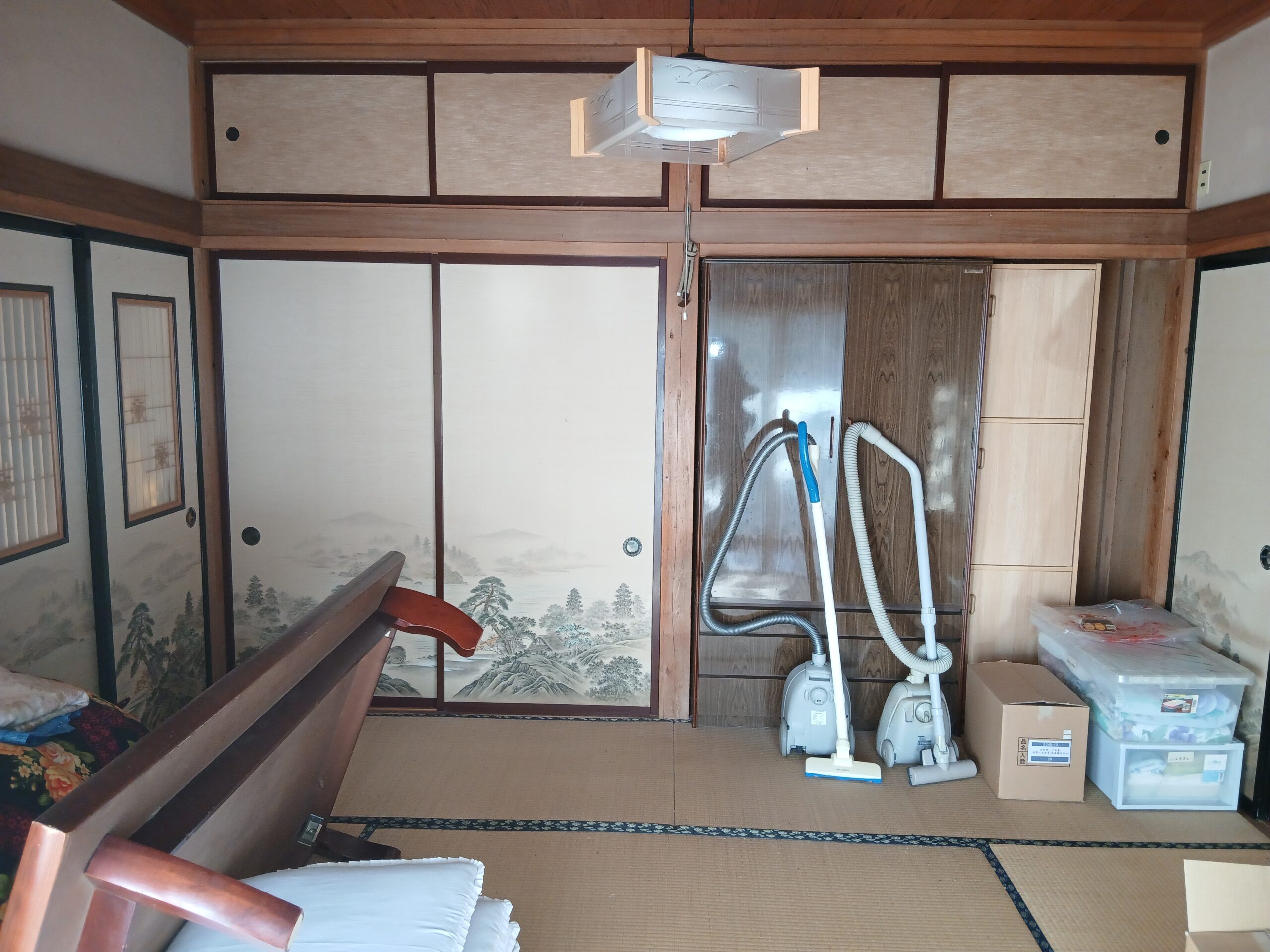 1950s wood house on a large plot in Iwate