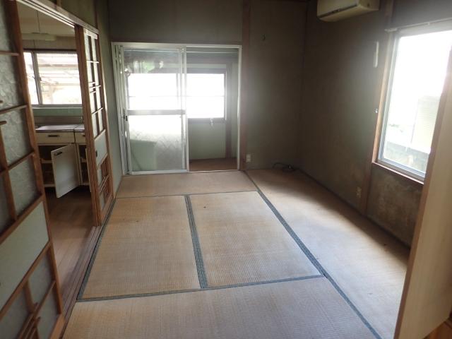 1970s wood house in Oita