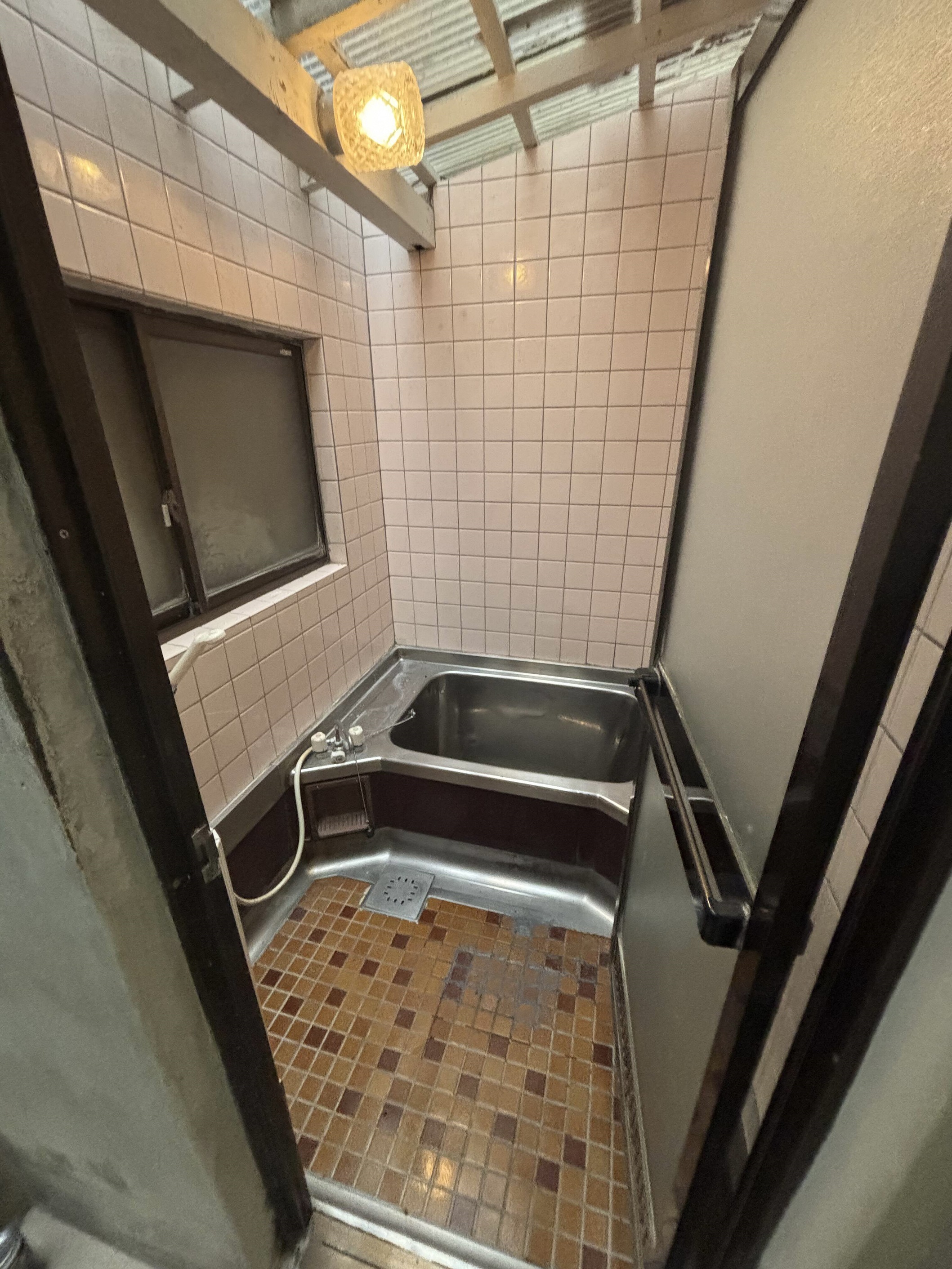 1960s wood house, 3-min walk to station, Shizuoka