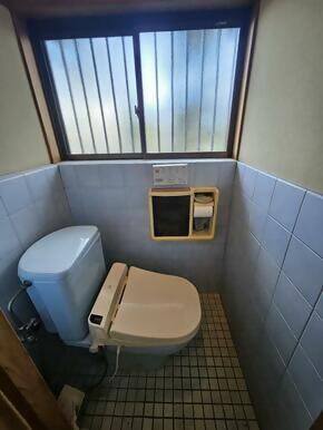 1990s wood house, 7-min walk to station, Kagawa