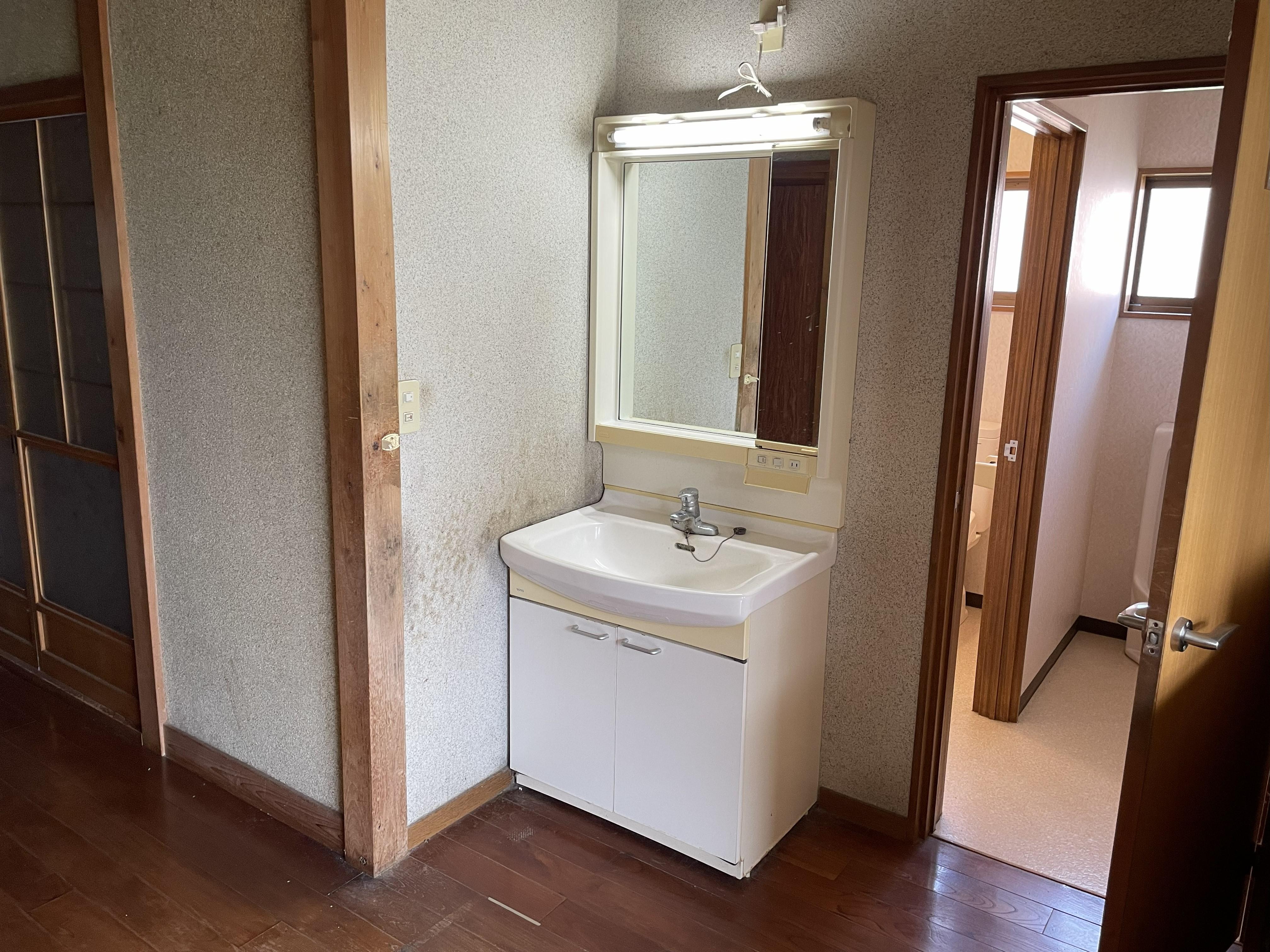Registration No. 383 Furukawa Town Urban Area 6,000,000 yen