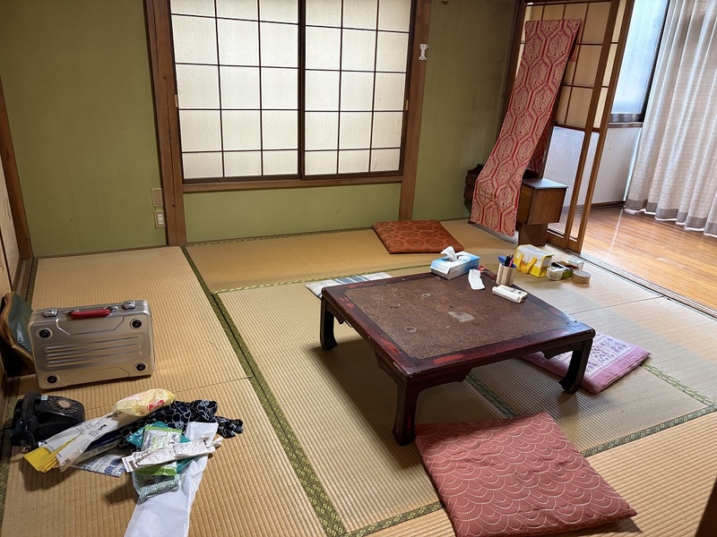 1970s wood house, 14-min walk to station, Niigata