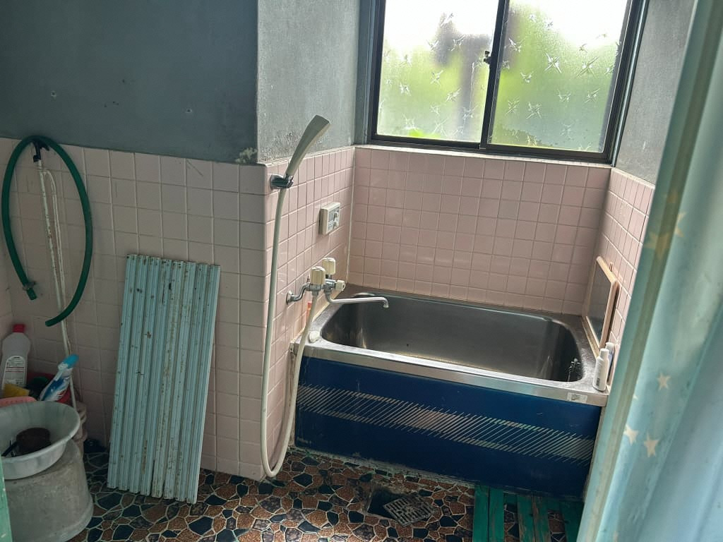 1970s wood house in Nagasaki