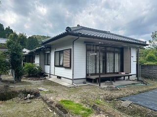 1960s house on a large plot in Osumi, Soo
