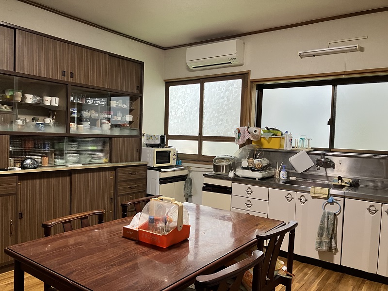 1890s wood house on a large plot in Tottori