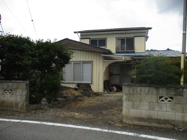 1960s wood house, 6-min walk to station, Tochigi