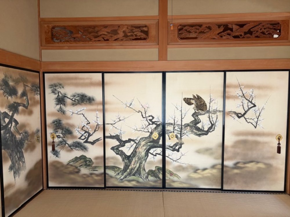 Distinctive Japanese room! Excellent sunlight.