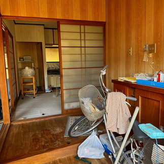 1980s wood house on a large plot in Mie