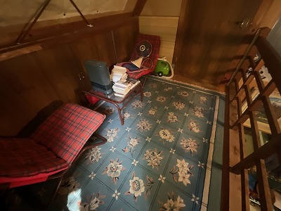 1970s wood house on a large plot in Hiroshima