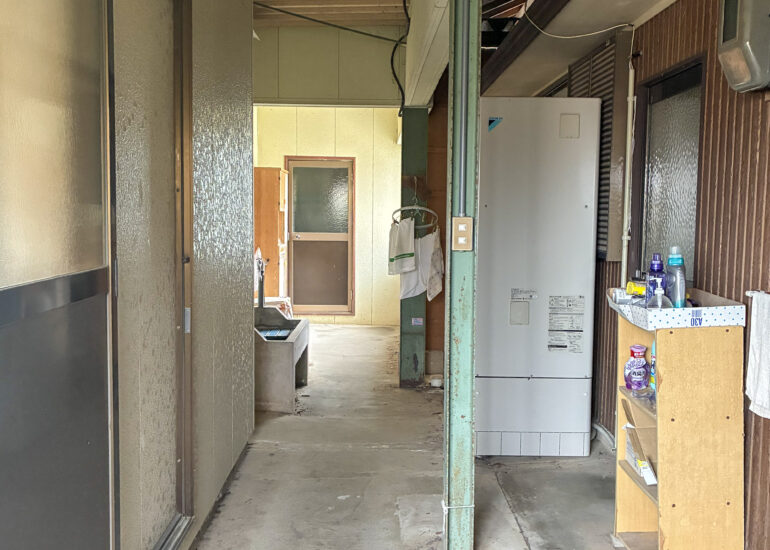 1980s wood house in Matsusaka Kahada