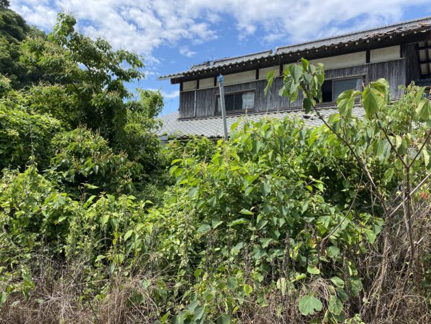 Wood house in Ehime