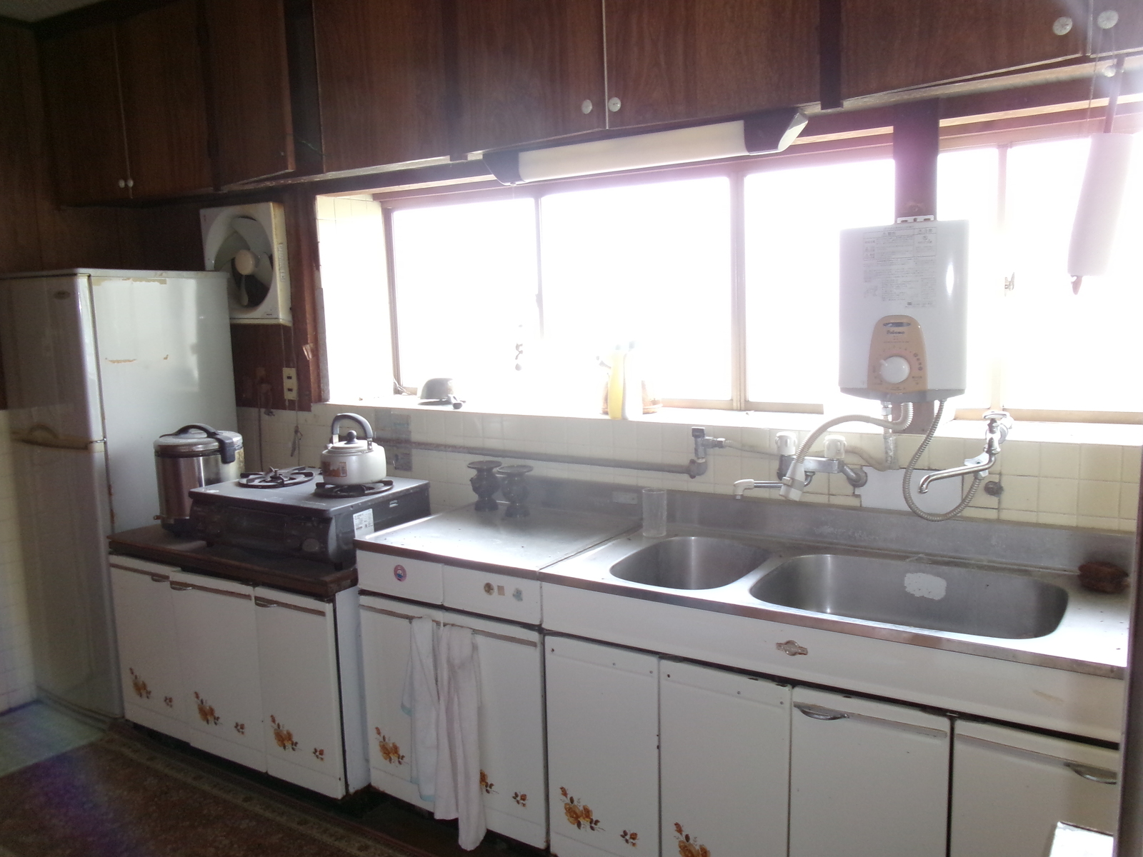 1970s wood house on a large plot in Hyogo