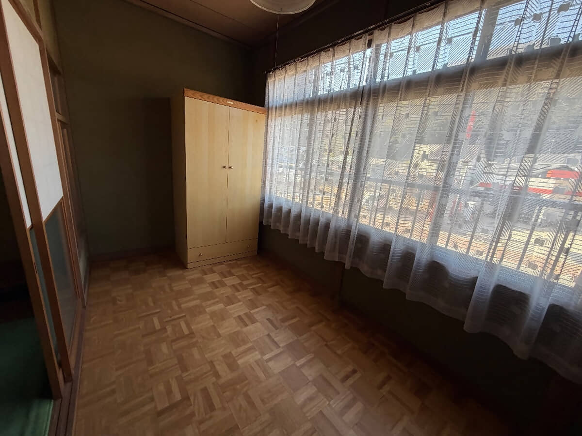 1980s wood house, 13-min walk to station, Hiroshima