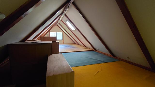 1980s wood house on a large plot in Iwate