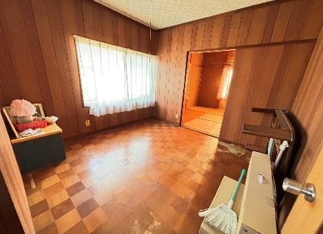 1960s wood house, 10-min walk to station, Kasagi, Kyoto