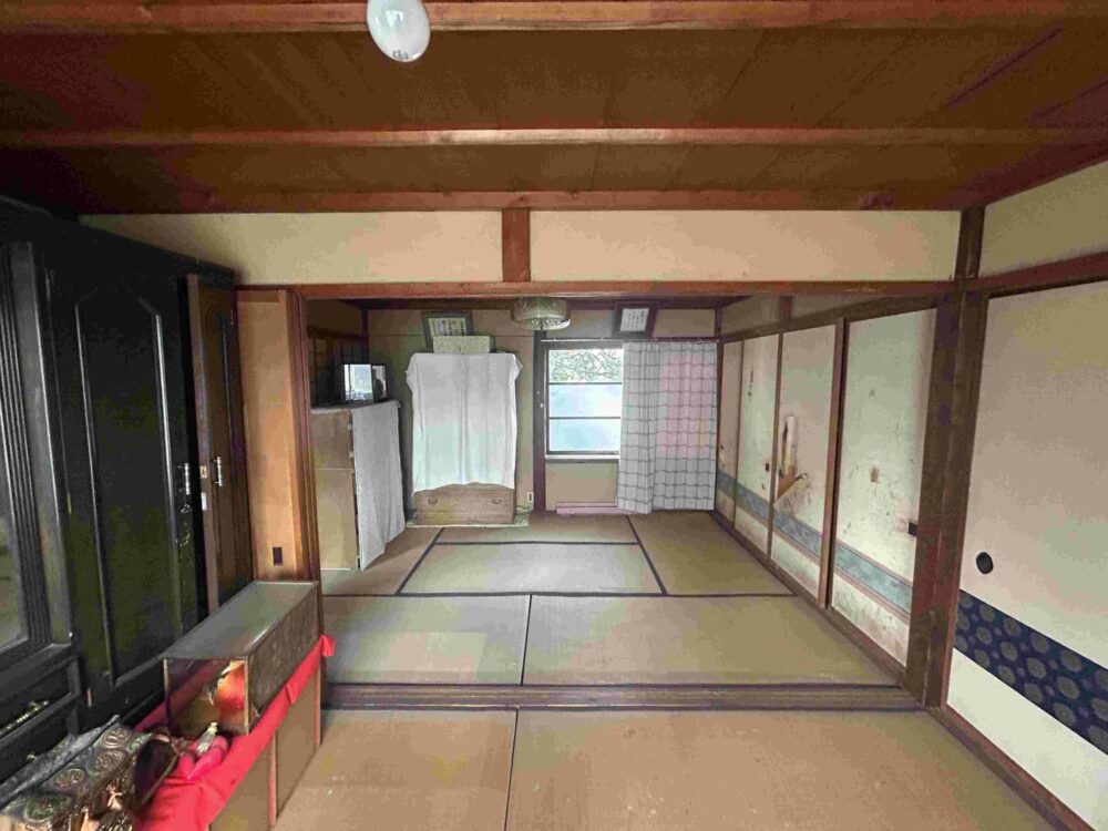 1960s wood house, 1-min walk to station, Toyama