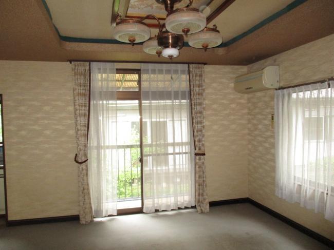 1960s wood house, 17-min walk to station, Okayama