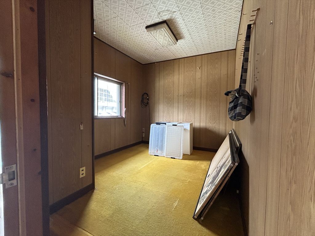1960s wood house in Mie