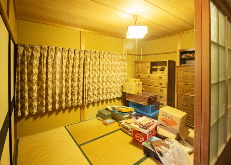 1970s wood house in Matsusaka Kahada