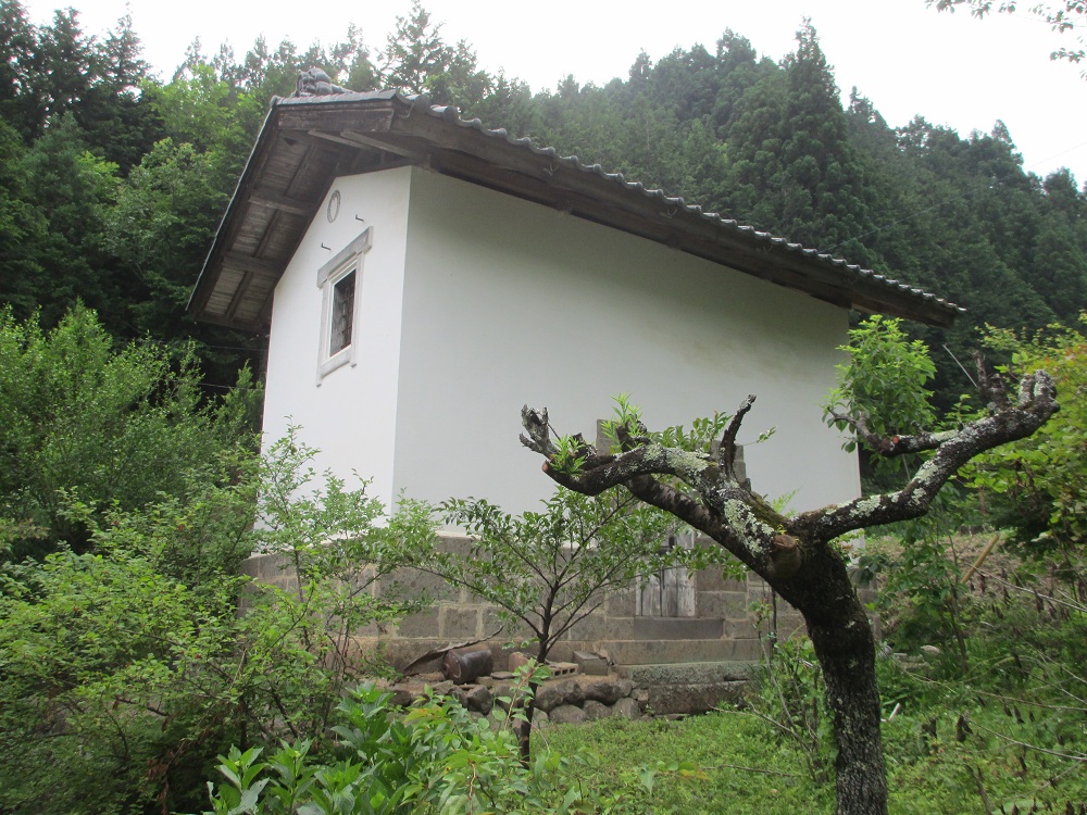 Wood house on a large plot in Gunma
