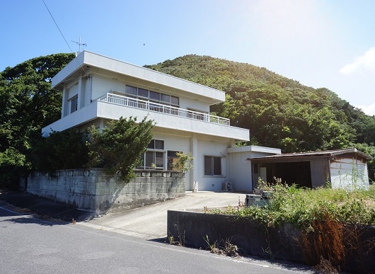 1970s concrete house in Hyogo