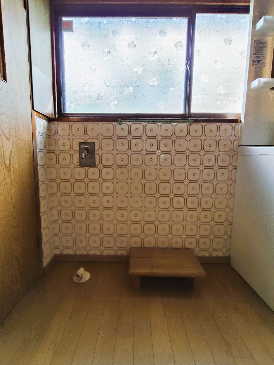 1990s wood house in Ehime