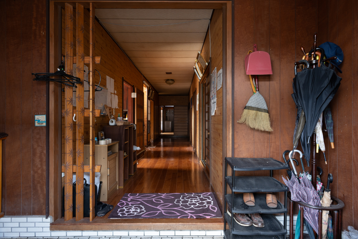 1970s wood house, 2-min walk to station, Yamagata