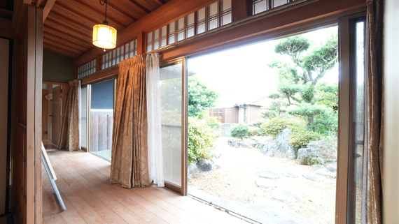 1980s wood house, 8-min walk to station, Wakayama