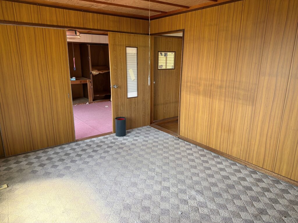 1970s wood house in Omiya, Kyotango, farmland, approval needed