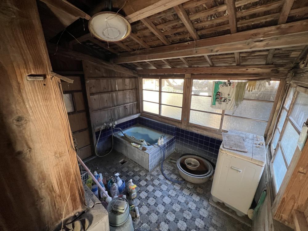 1940s wood house in Kushira, Kanoya, farmland, approval needed