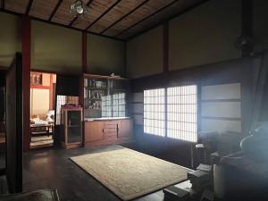 1920s wood house, 19-min walk to station, Fukui