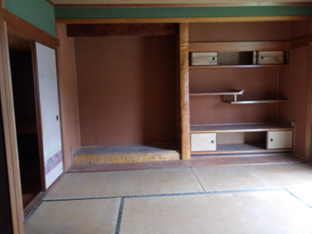 1980s wood house in Satsumasendai