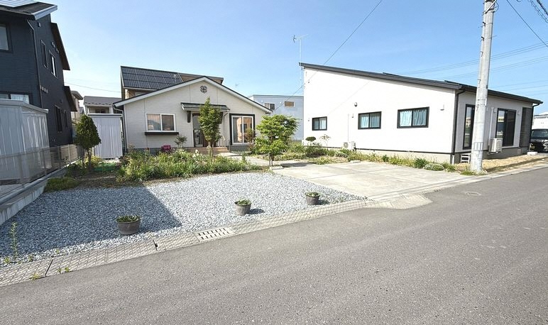 2020s wood house, 5-min walk to station, Aomori