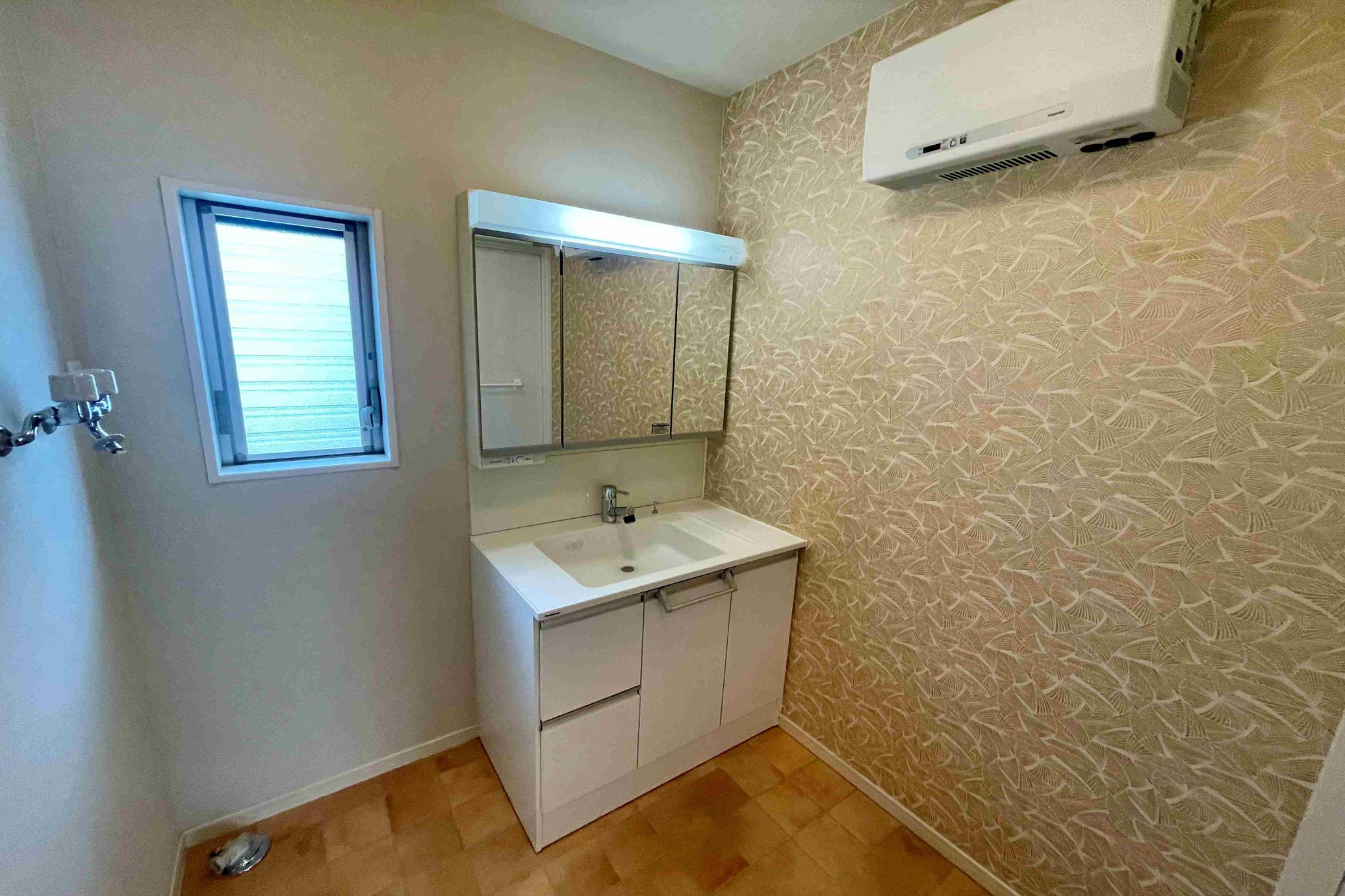 2010s wood house, 17-min walk to station, Fukui