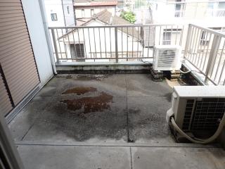 1970s concrete house, 1-min walk to station, Oita
