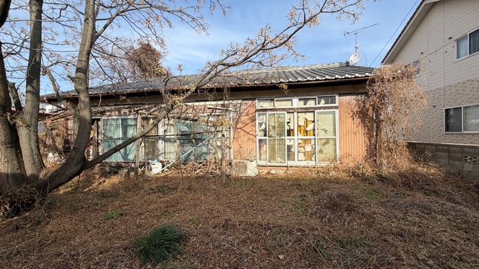 1970s wood house, 4-min walk to station, Gunma