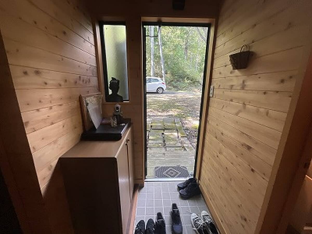 1990s wood house in Hiroshima