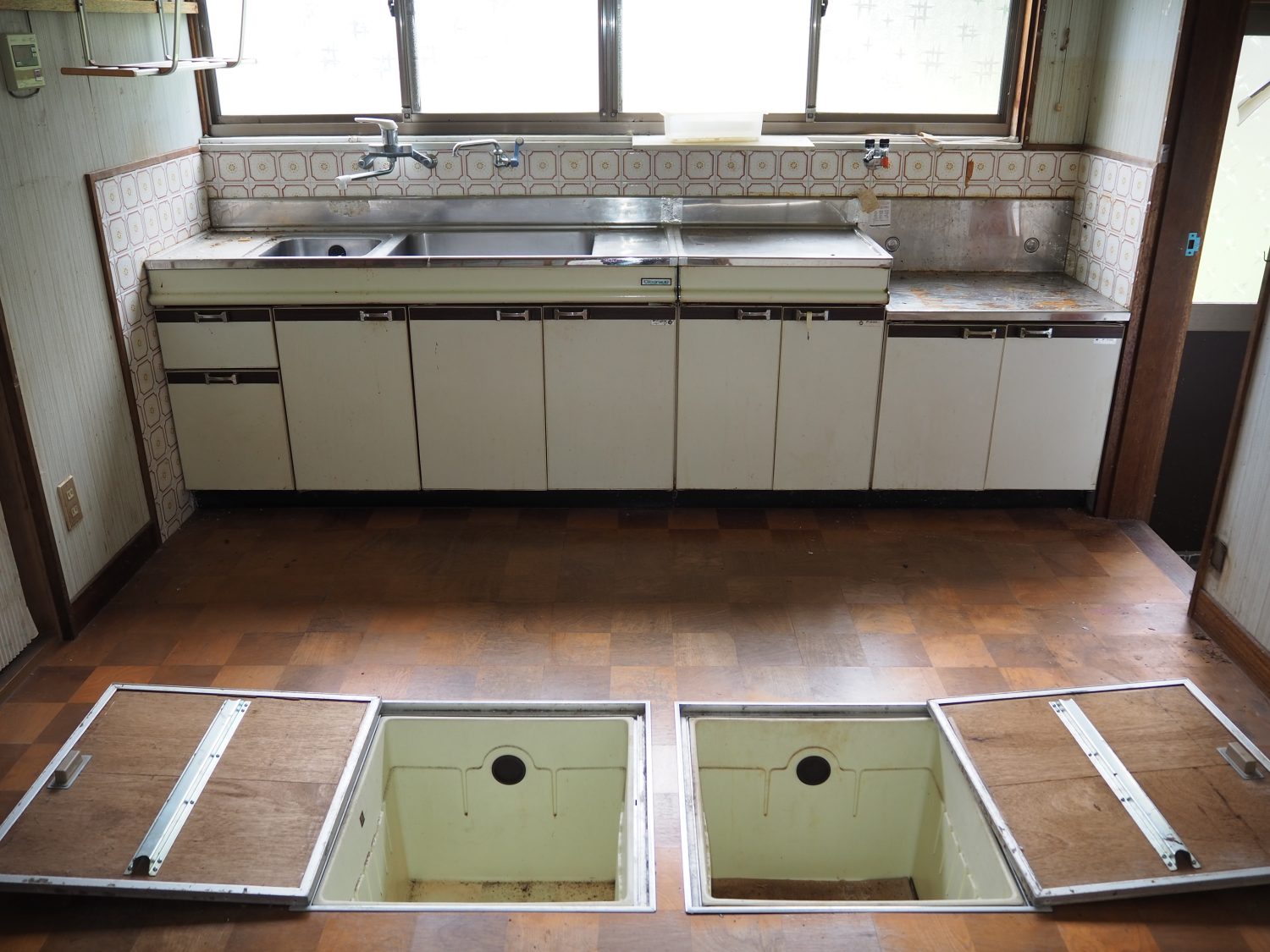1980s wood house, 6-min walk to station, Hyogo