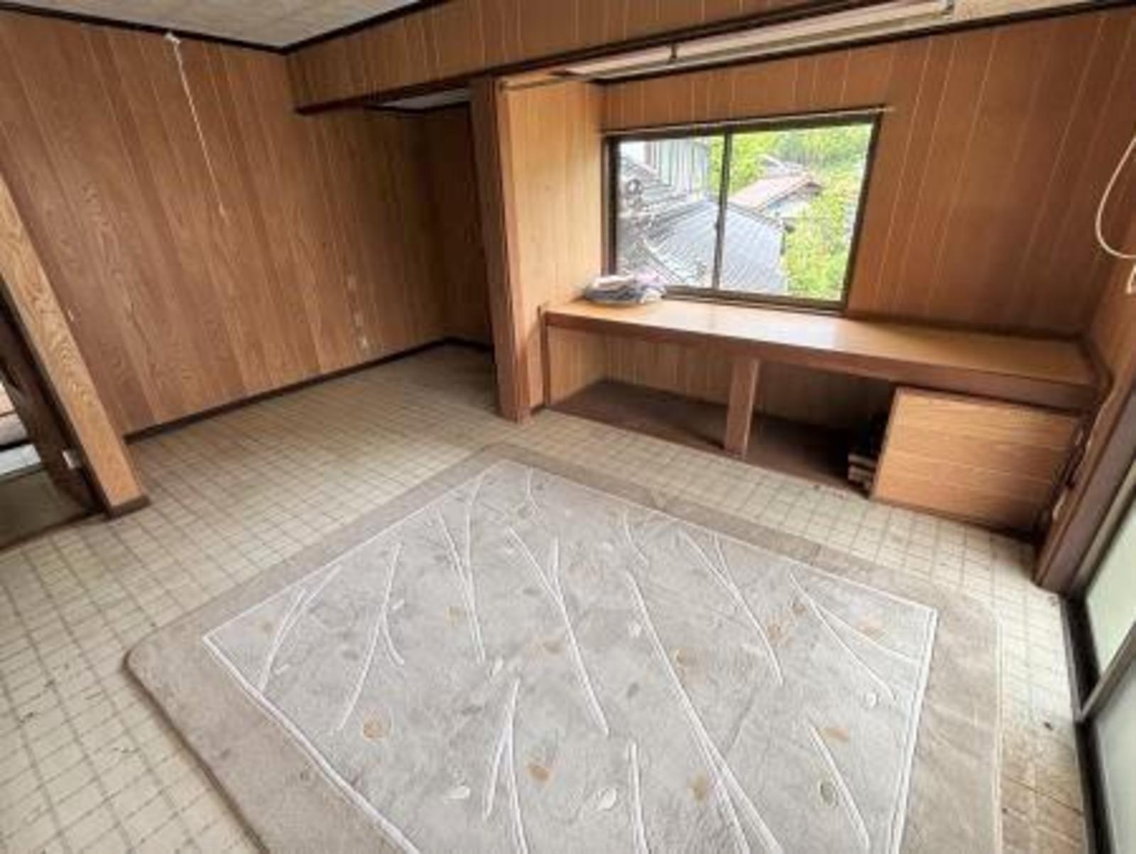 1960s wood house, 4-min walk to station, Hyogo