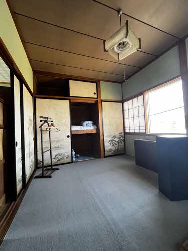 1950s wood house on a large plot in Iwate