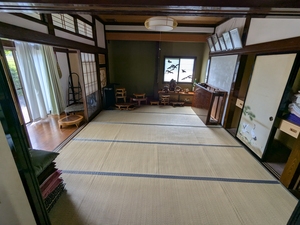 1980s wood house on a large plot in Yamagata
